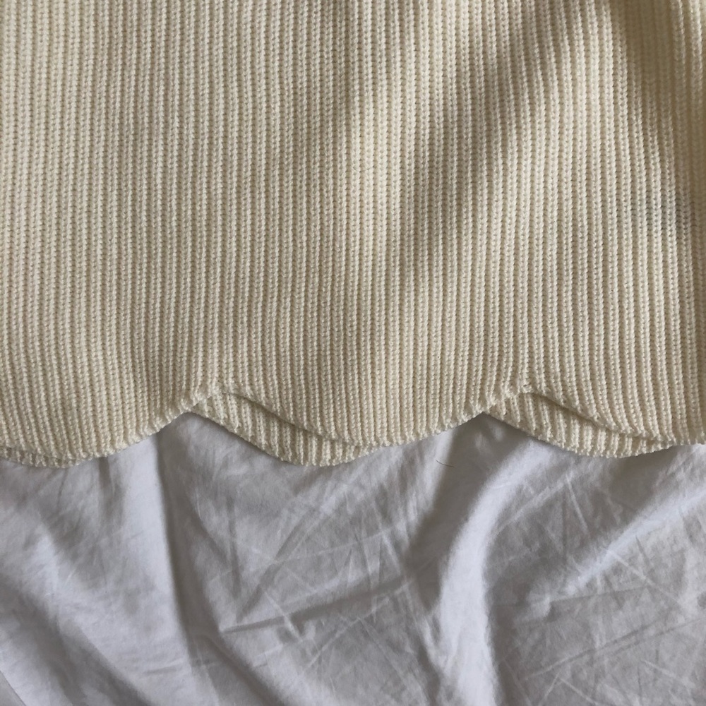 SOLD - ARITZIA SARDOU SWEATER - Picture 5 of 6